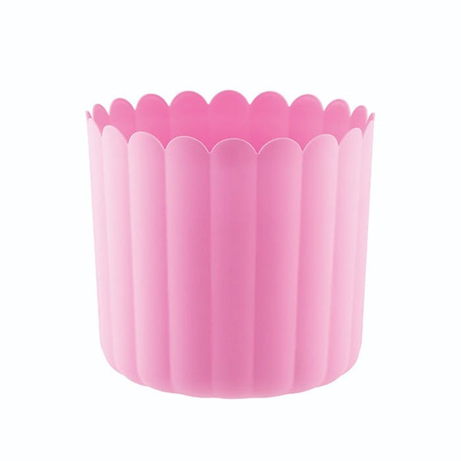 scalloped edge plant pot